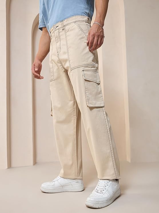 Bewakoof Men's Solid Oversized Fit Cotton Blend Cargo Trousers